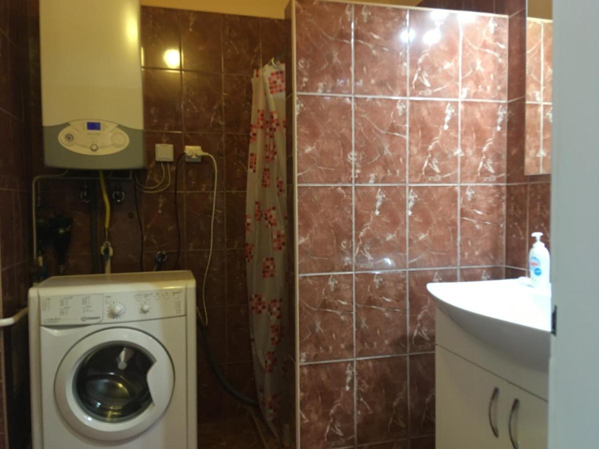 Honved Apartmanhaz Balatonlelle Luaran gambar