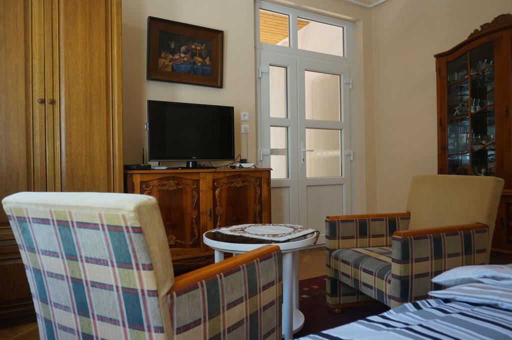 Honved Apartmanhaz Balatonlelle Luaran gambar